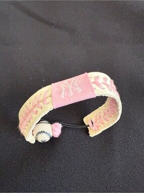 New York Yankees Pink Baseball Stitch Bracelet